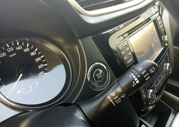 Nissan Qashqai cena 64500 przebieg: 115783, rok produkcji 2016 z Łaszczów małe 781